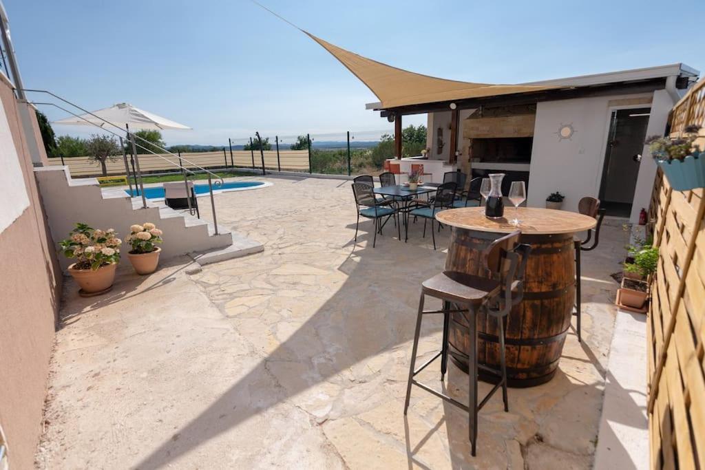 Kuca Za Odmor M&J Villa Benkovac Kültér fotó