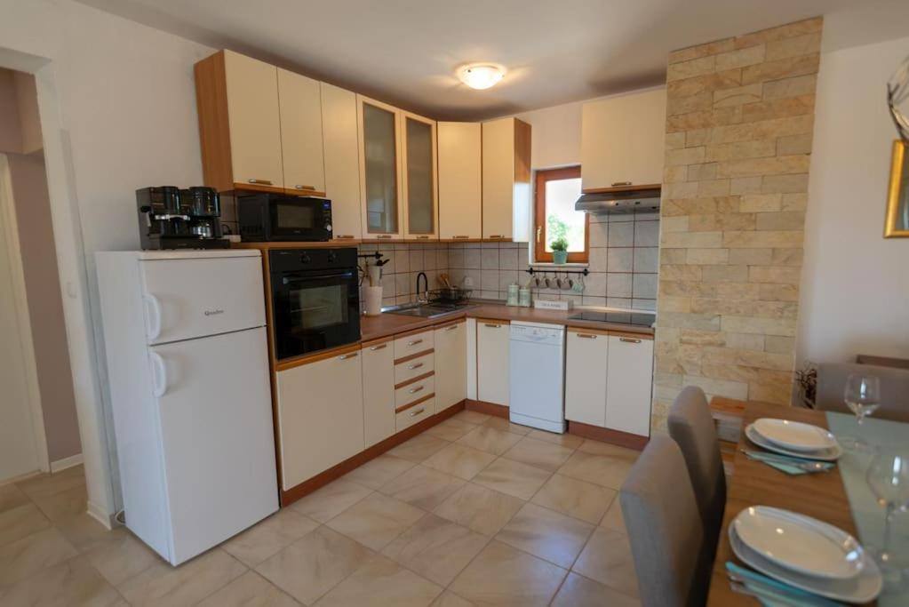 Kuca Za Odmor M&J Villa Benkovac Kültér fotó